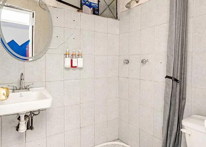 Casa De 1 Piso Con Jardin Cerca Del Aeropuerto Cdmx 3 Recamaras Y Parking